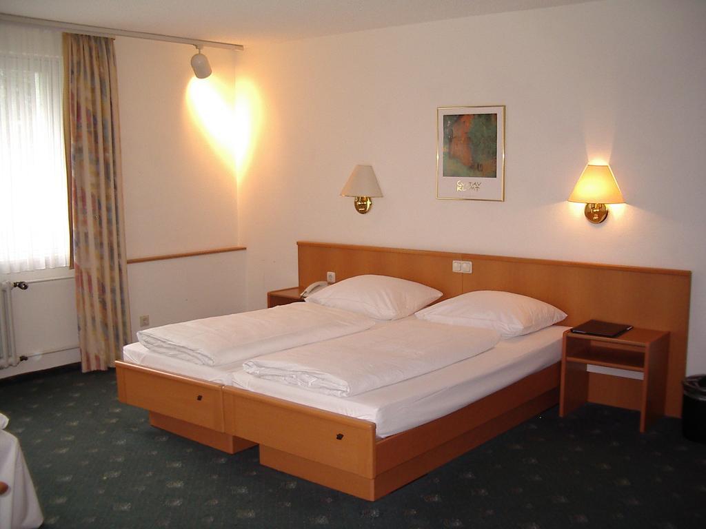 Hotel Bitburg Zimmer foto